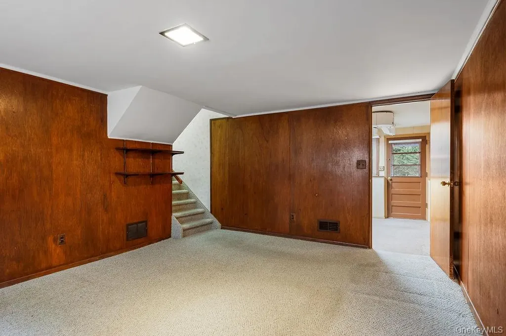 18 Seton Drive New Rochelle NY 10804