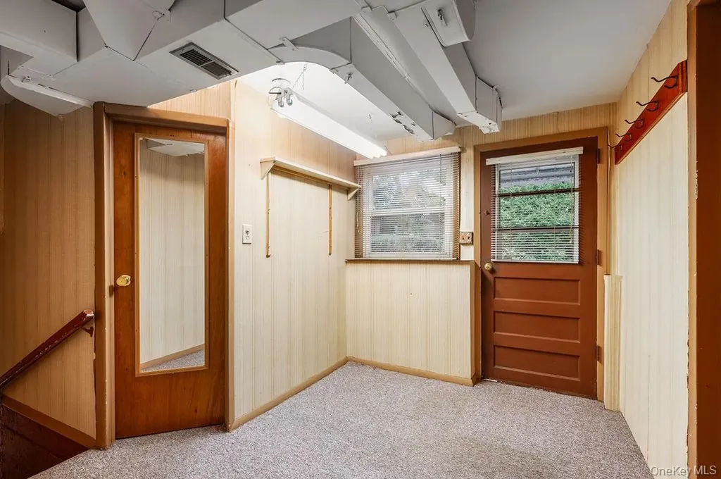 18 Seton Drive New Rochelle NY 10804