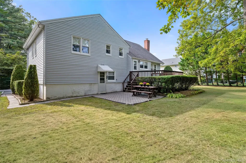18 Seton Drive New Rochelle NY 10804