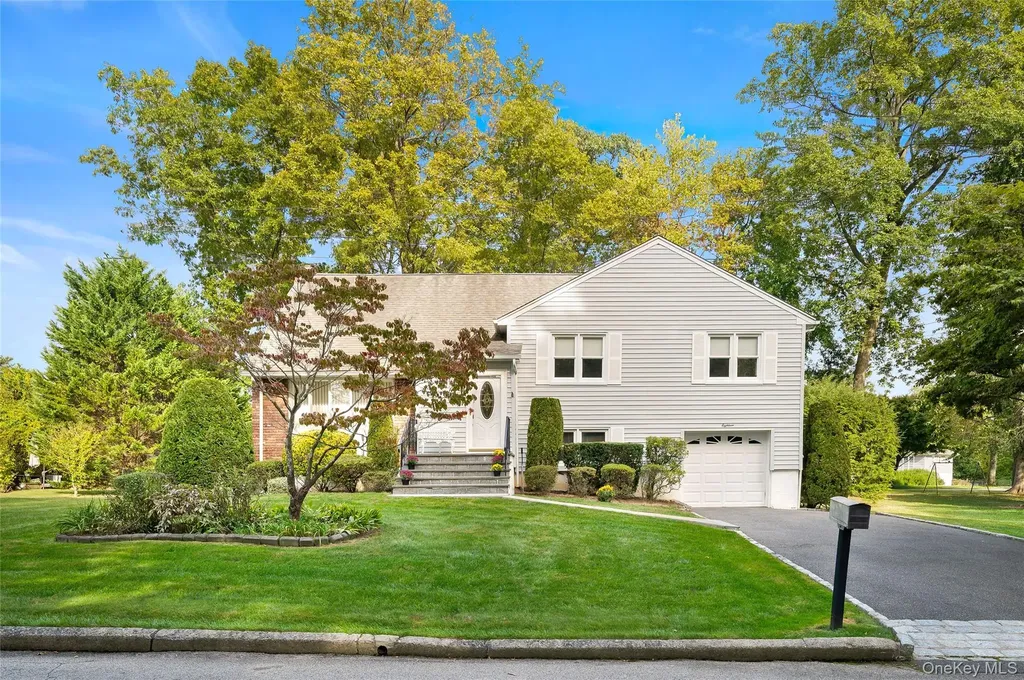 18 Seton Drive New Rochelle NY 10804