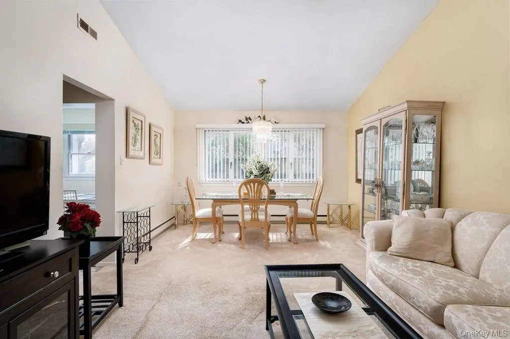 182 Strathmore Gate Drive Stony Brook NY 11790
