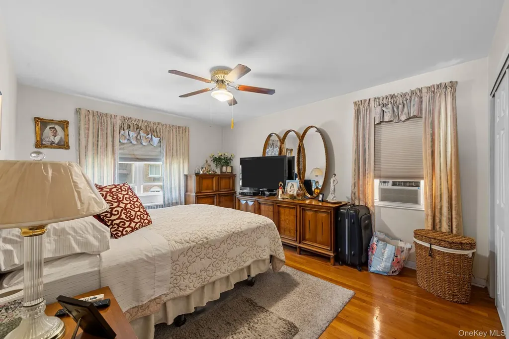 1518 Bayview Avenue Bronx NY 10465
