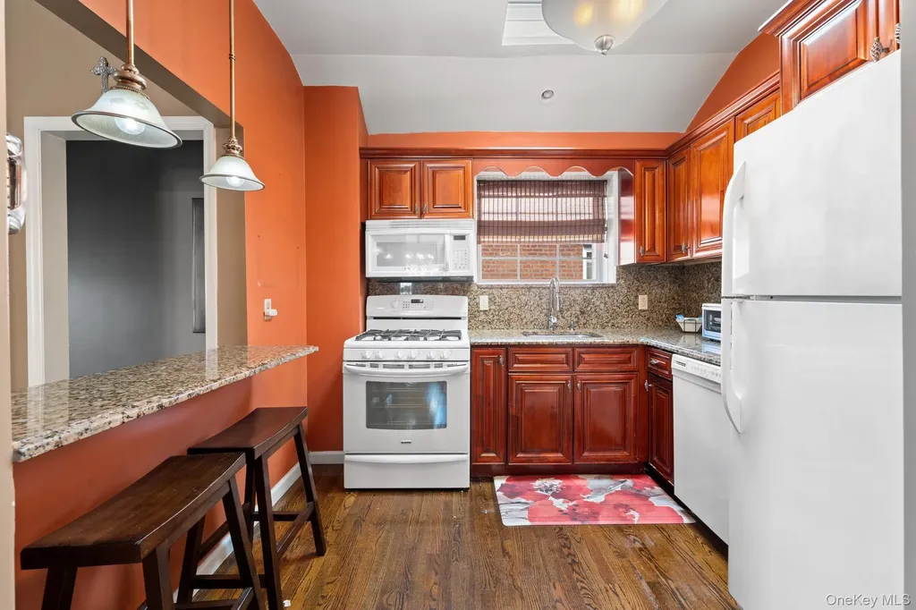 1514 Bayview Avenue Bronx NY 10465