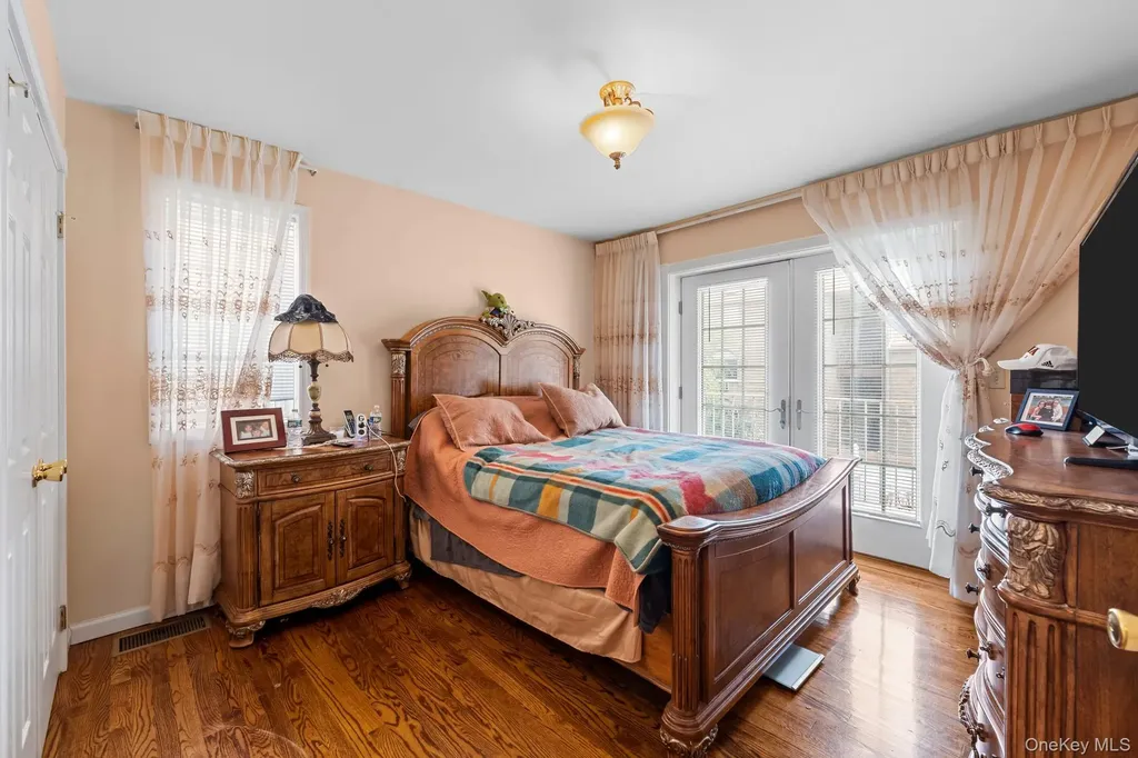 1514 Bayview Avenue Bronx NY 10465