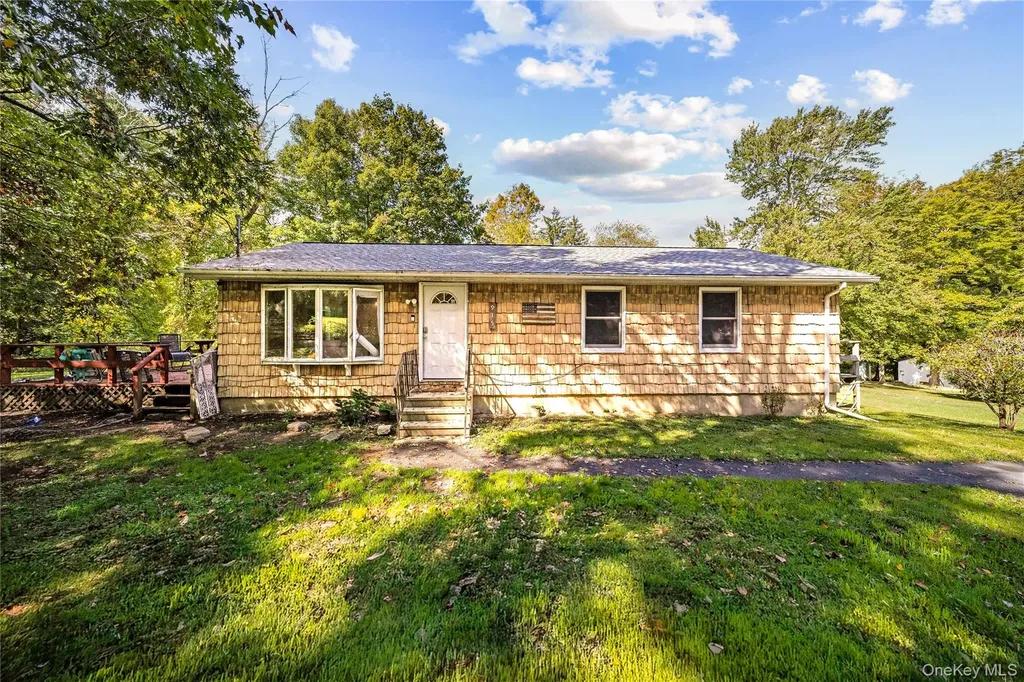 915 White Pond Colony Road W Carmel NY 10512