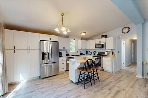 915 White Pond Colony Road W Carmel NY 10512