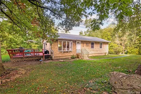 915 White Pond Colony Road W Carmel NY 10512