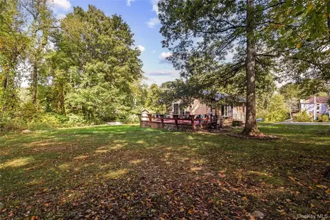 915 White Pond Colony Road W Carmel NY 10512