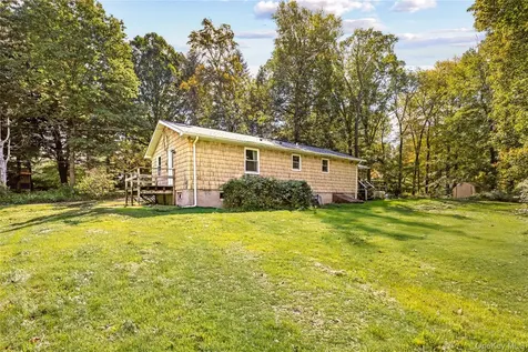 915 White Pond Colony Road W Carmel NY 10512