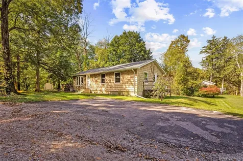 915 White Pond Colony Road W Carmel NY 10512