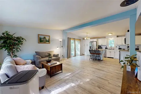 915 White Pond Colony Road W Carmel NY 10512