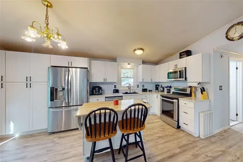 915 White Pond Colony Road W Carmel NY 10512