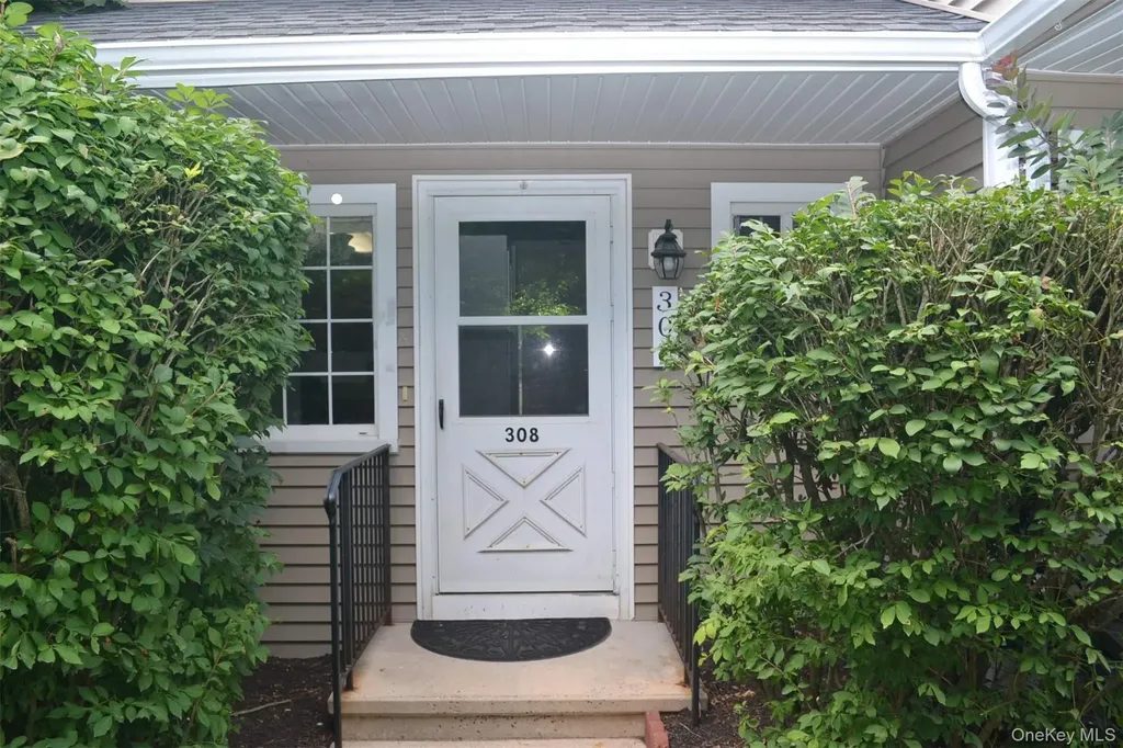 308 Covington Green Lane Patterson NY 12563