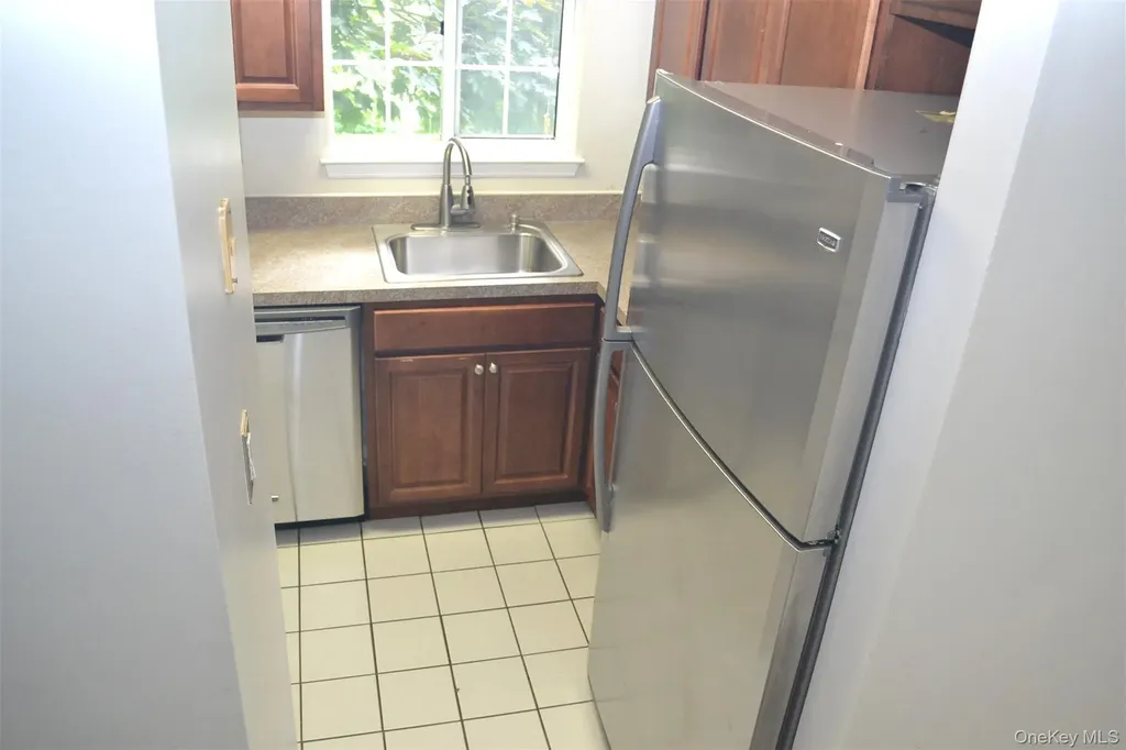 308 Covington Green Lane Patterson NY 12563