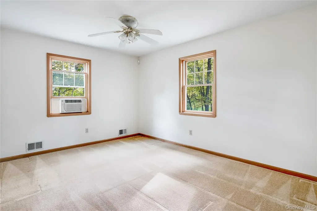 91 Decker Road Ancram NY 12502