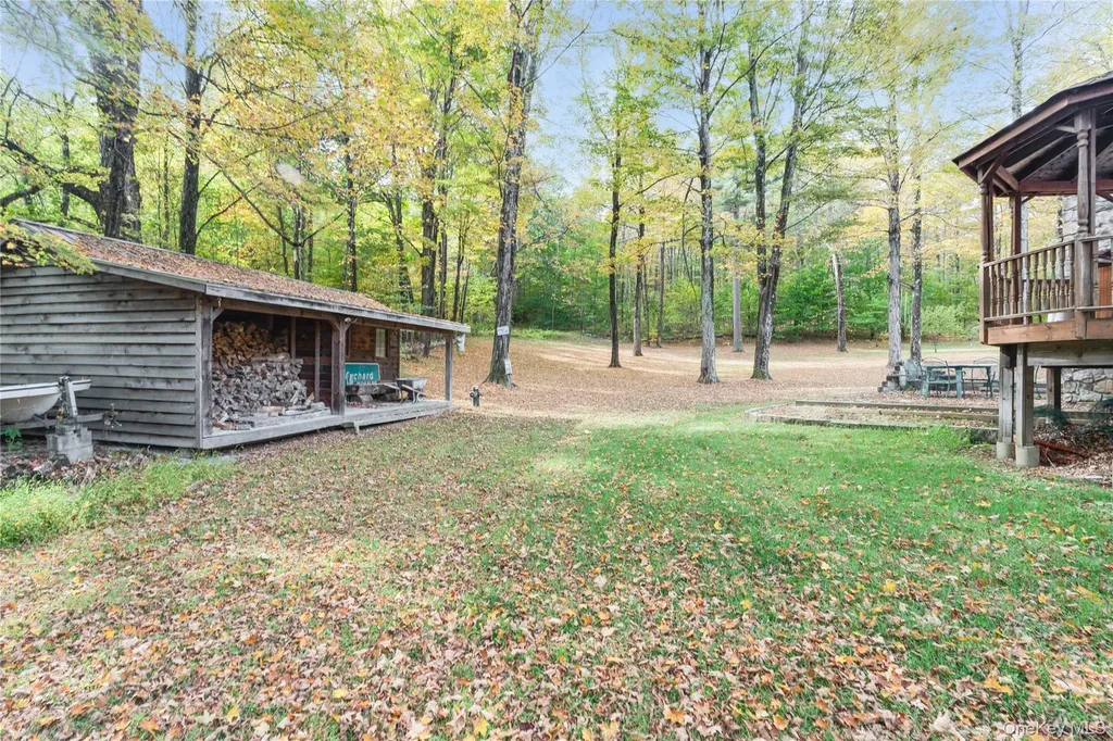 91 Decker Road Ancram NY 12502