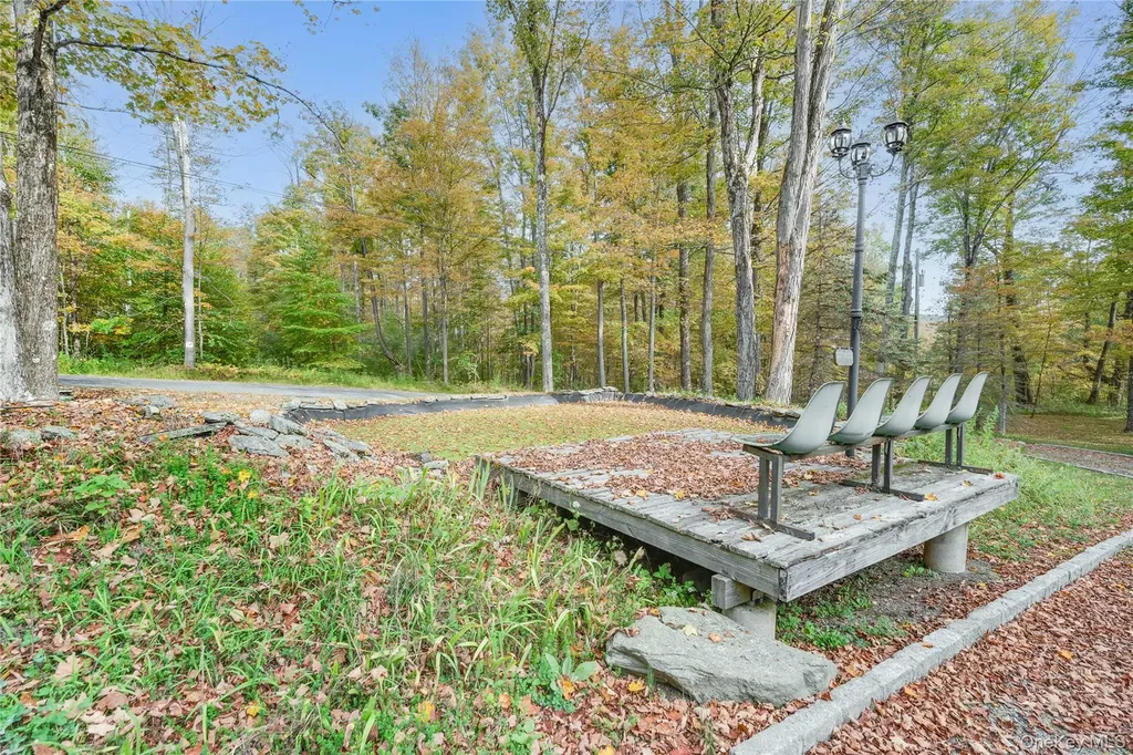 91 Decker Road Ancram NY 12502