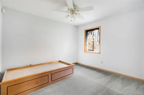 91 Decker Road Ancram NY 12502