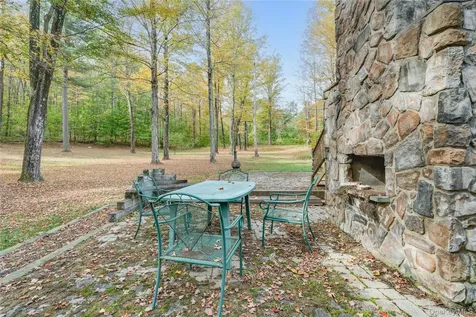 91 Decker Road Ancram NY 12502