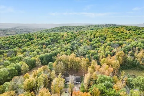 91 Decker Road Ancram NY 12502