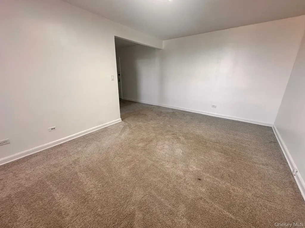 150-11 72nd Road Flushing NY 11367