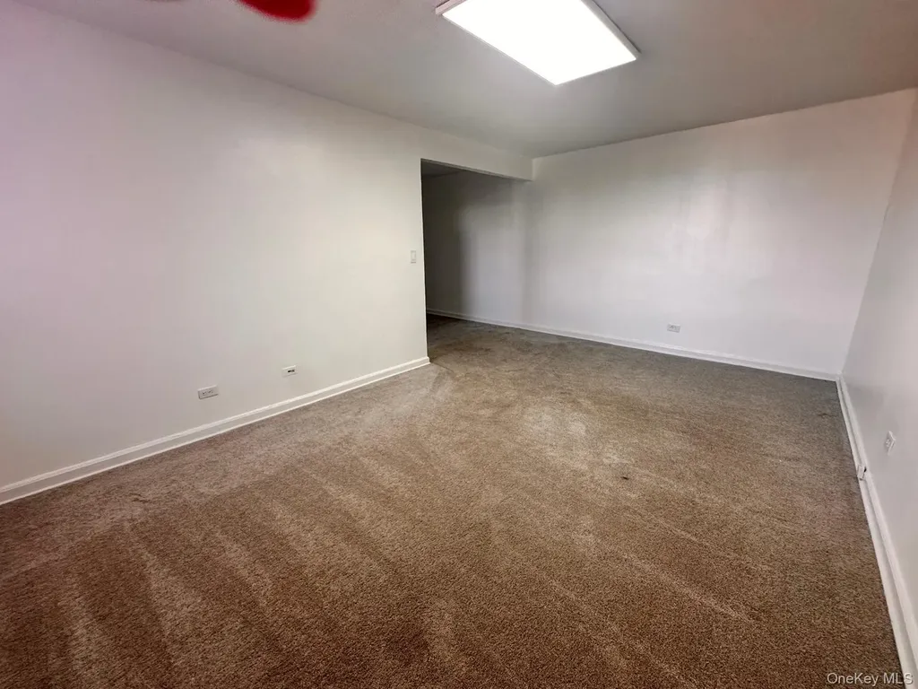 150-11 72nd Road Flushing NY 11367