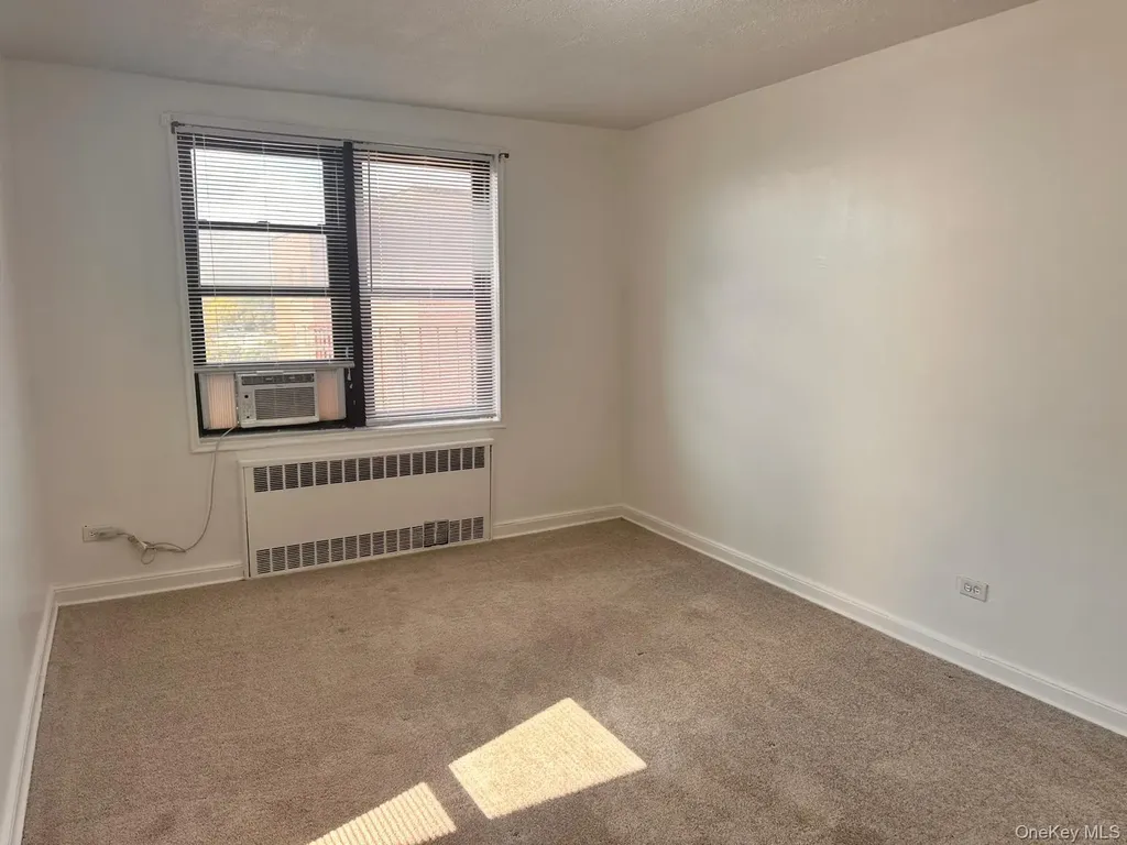 150-11 72nd Road Flushing NY 11367