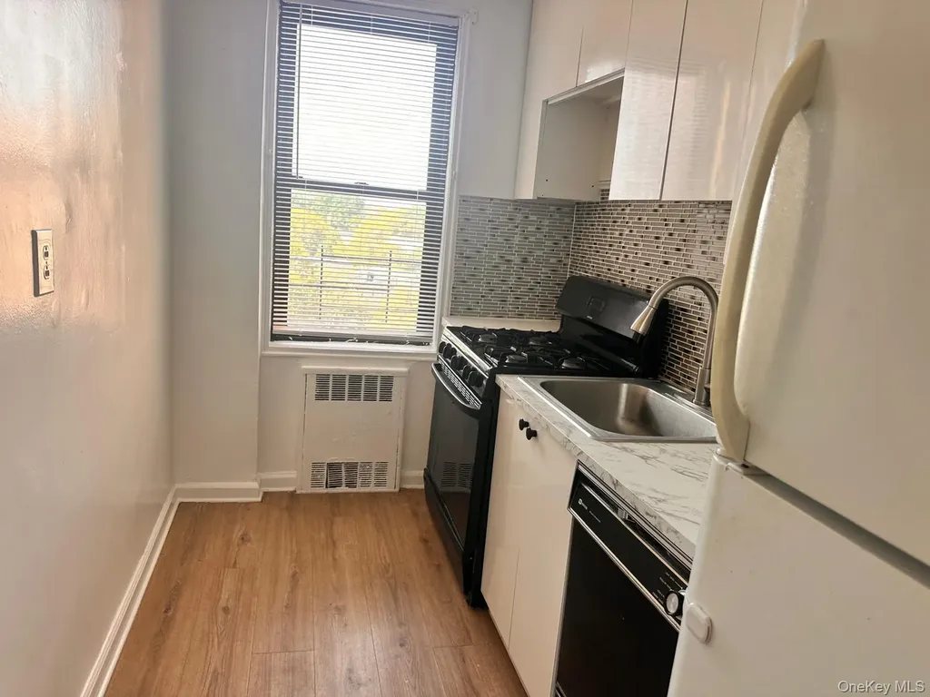 150-11 72nd Road Flushing NY 11367