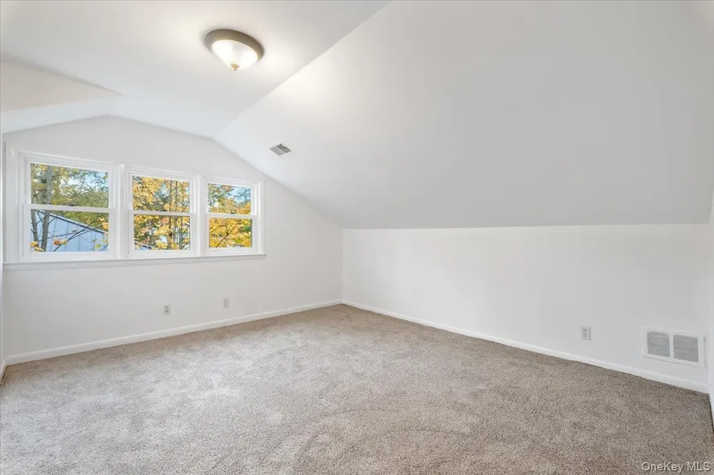 56 Winslow Road White Plains NY 10606