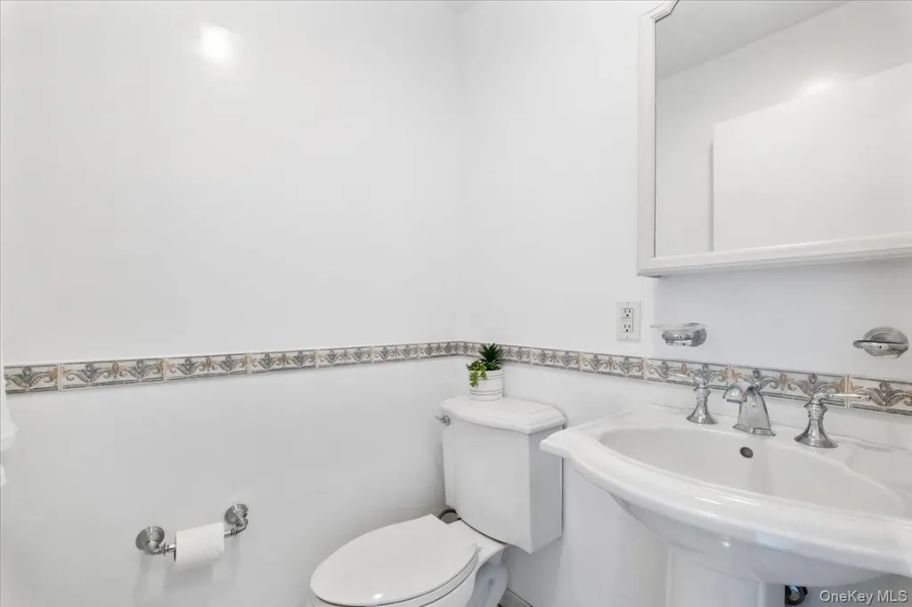 56 Winslow Road White Plains NY 10606