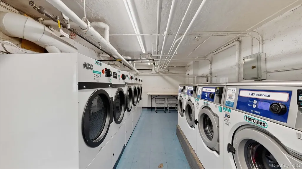 52-30 39th Avenue Woodside NY 11377