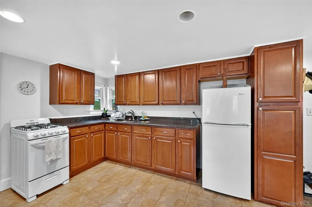 159 Grandview Avenue Monsey NY 10952