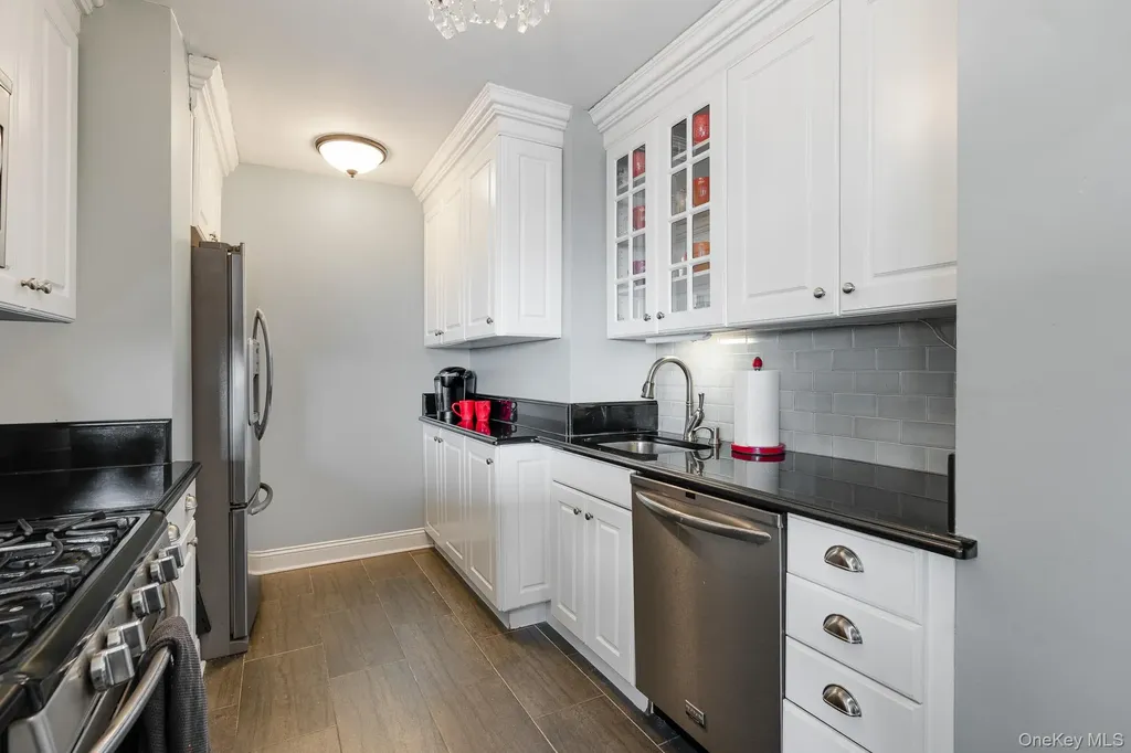 2500 Johnson Avenue Bronx NY 10463