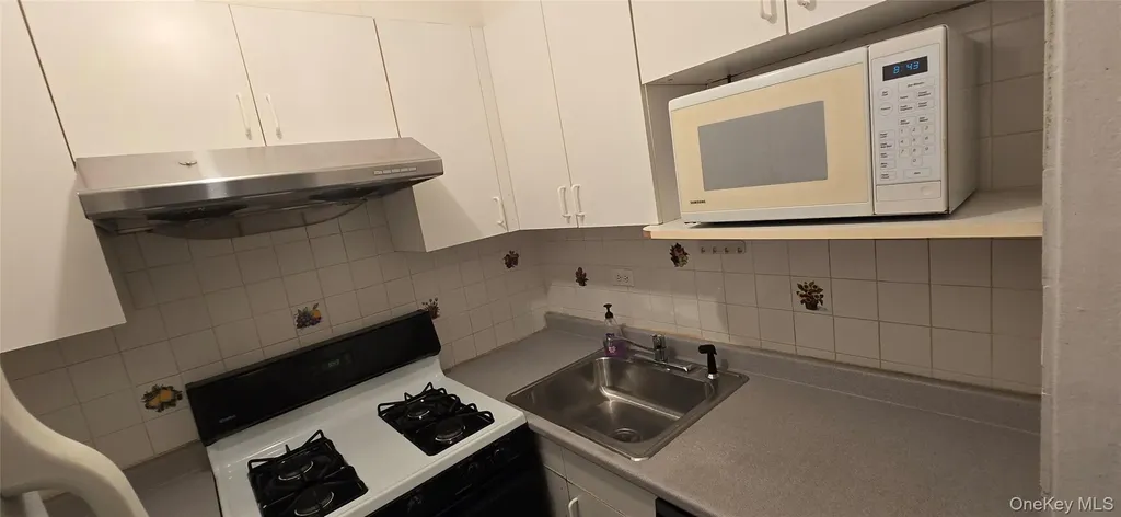 94-11 60th Avenue Elmhurst NY 11373