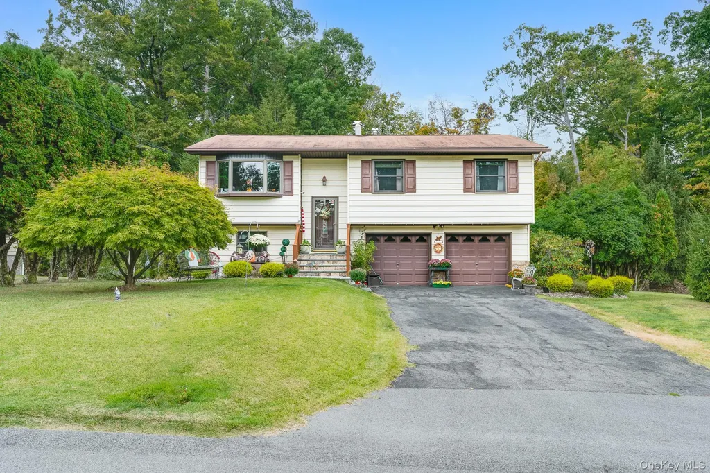 34 Raker Road Poughkeepsie NY 12603