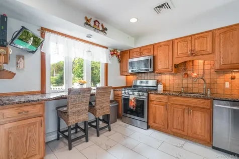 34 Raker Road Poughkeepsie NY 12603