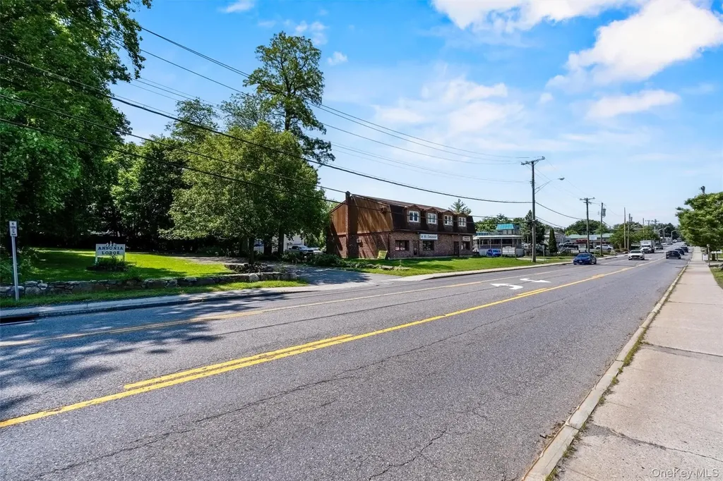 1860 E Main Street Mohegan Lake NY 10547