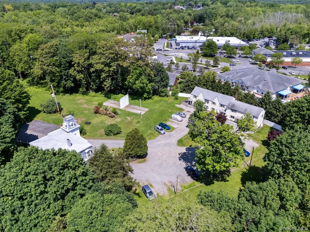 1860 E Main Street Mohegan Lake NY 10547