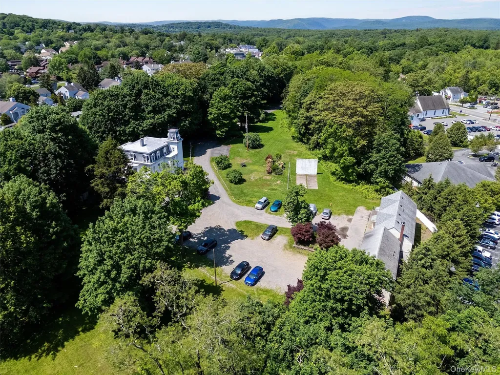 1860 E Main Street Mohegan Lake NY 10547