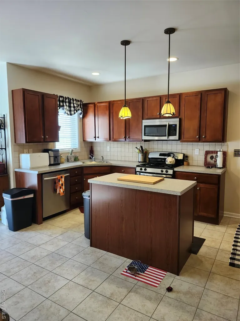 176 N River Drive Beacon NY 12508