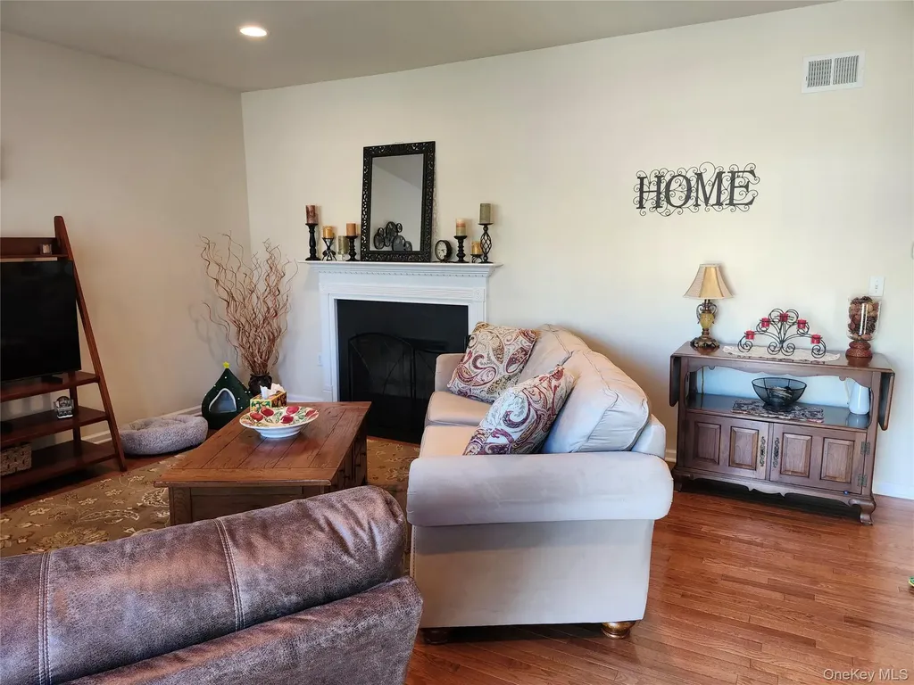 176 N River Drive Beacon NY 12508