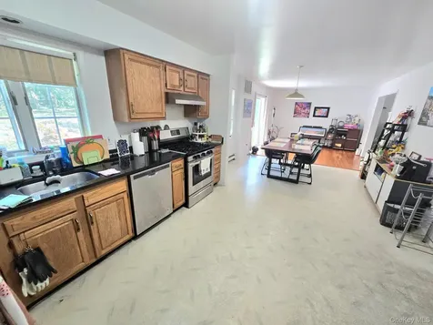 21 Bentay Drive Harrison NY 10528