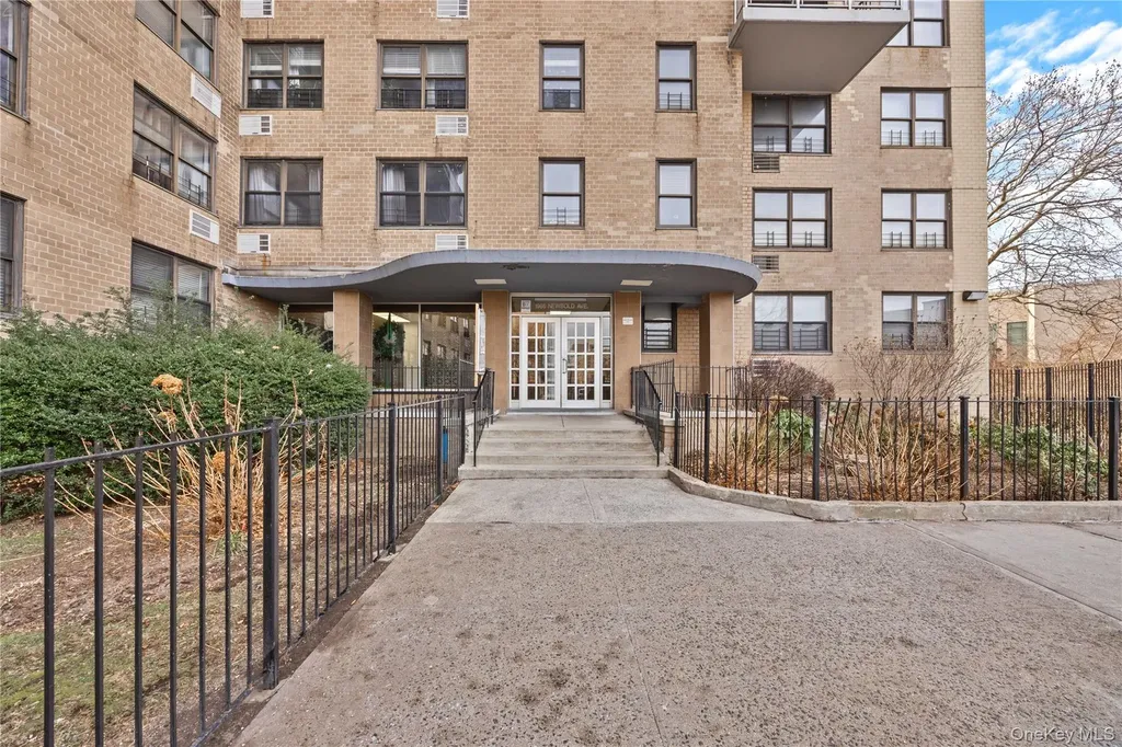 1966 Newbold Avenue Bronx NY 10472