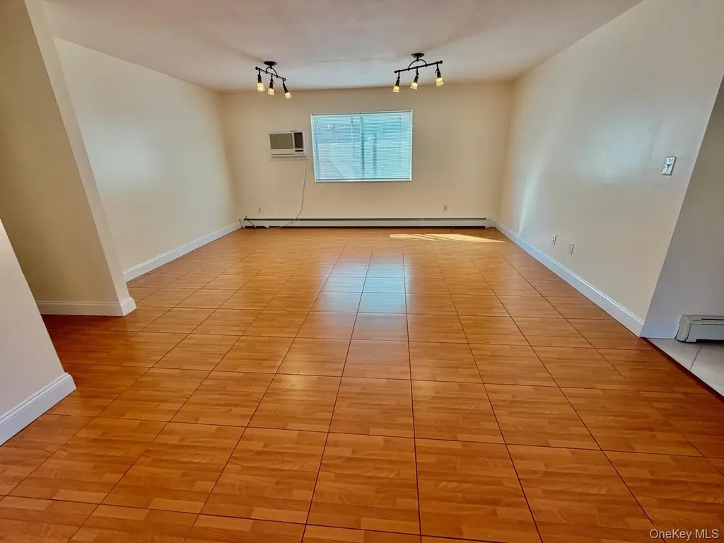 456 E Chester Street Long Beach NY 11561
