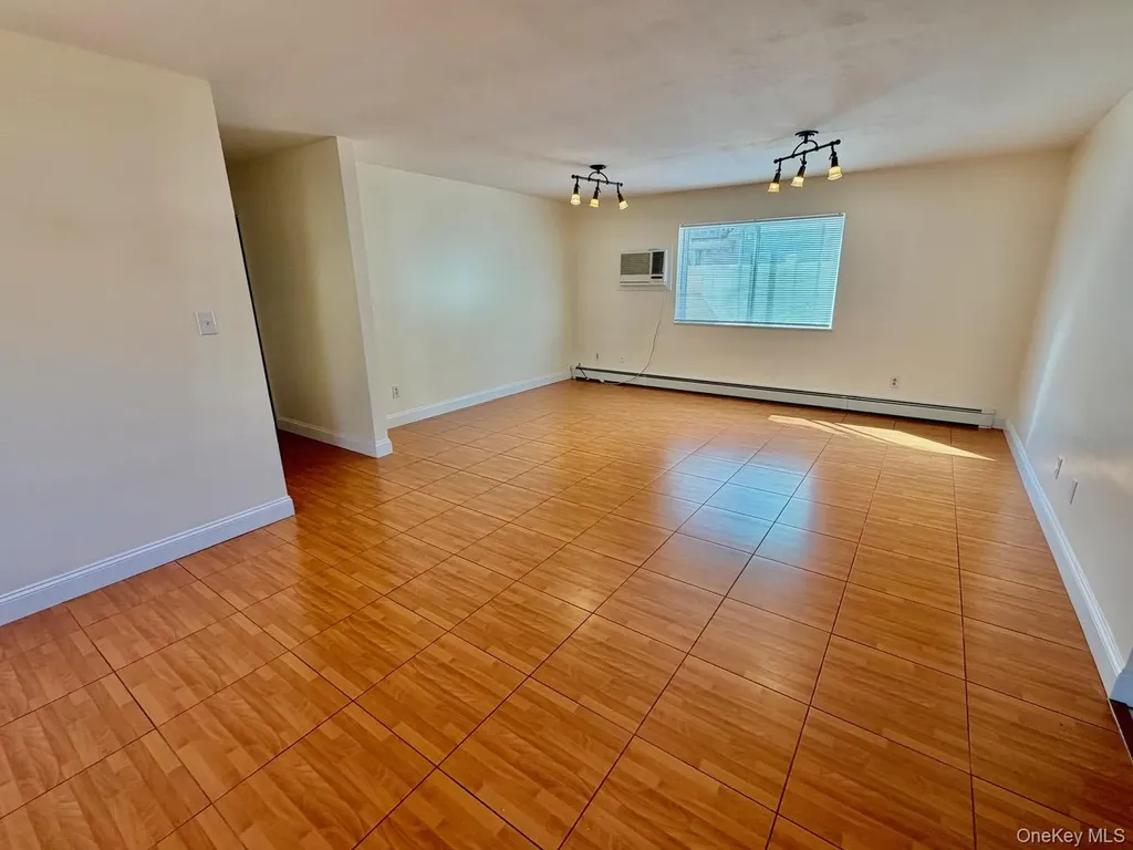 456 E Chester Street Long Beach NY 11561