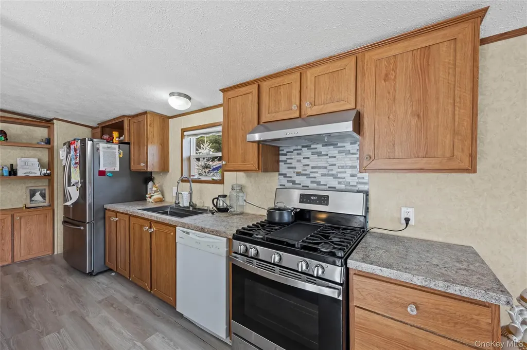 1795 Osborne Avenue Riverhead NY 11901