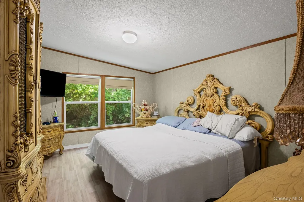 1795 Osborne Avenue Riverhead NY 11901