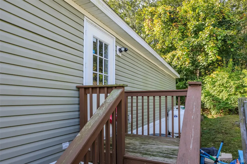 1795 Osborne Avenue Riverhead NY 11901