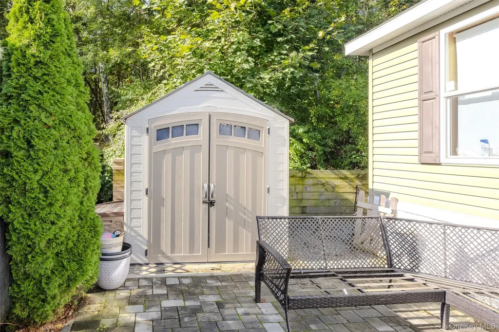1795 Osborne Avenue Riverhead NY 11901