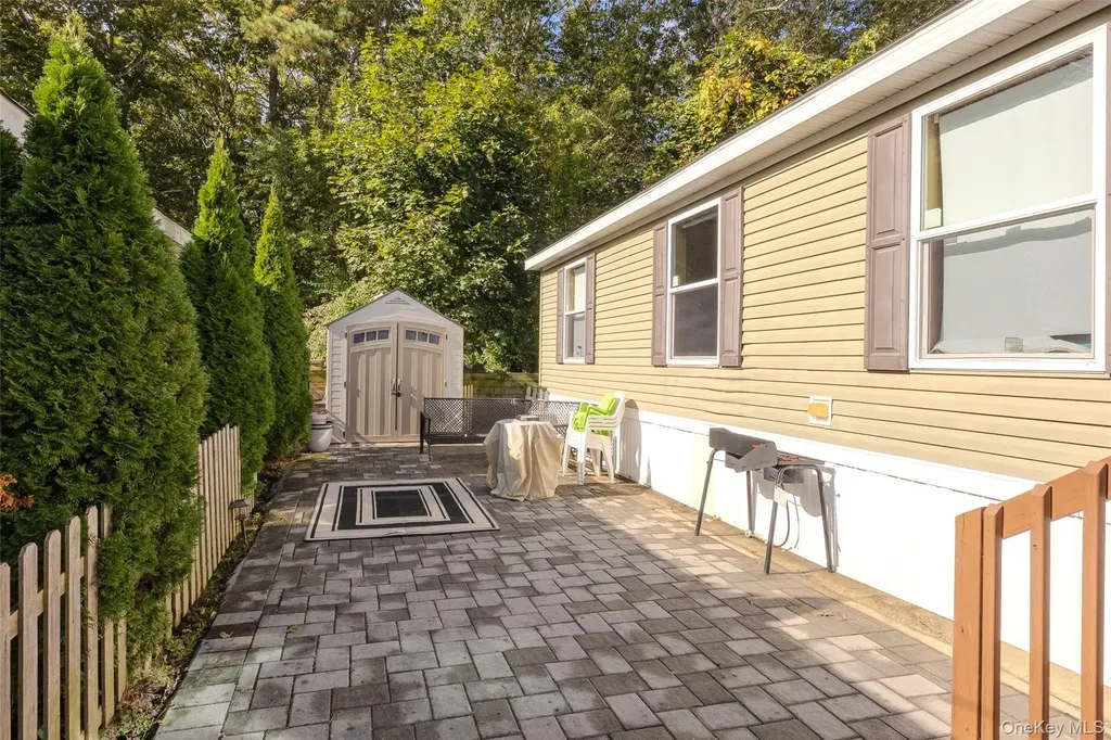 1795 Osborne Avenue Riverhead NY 11901